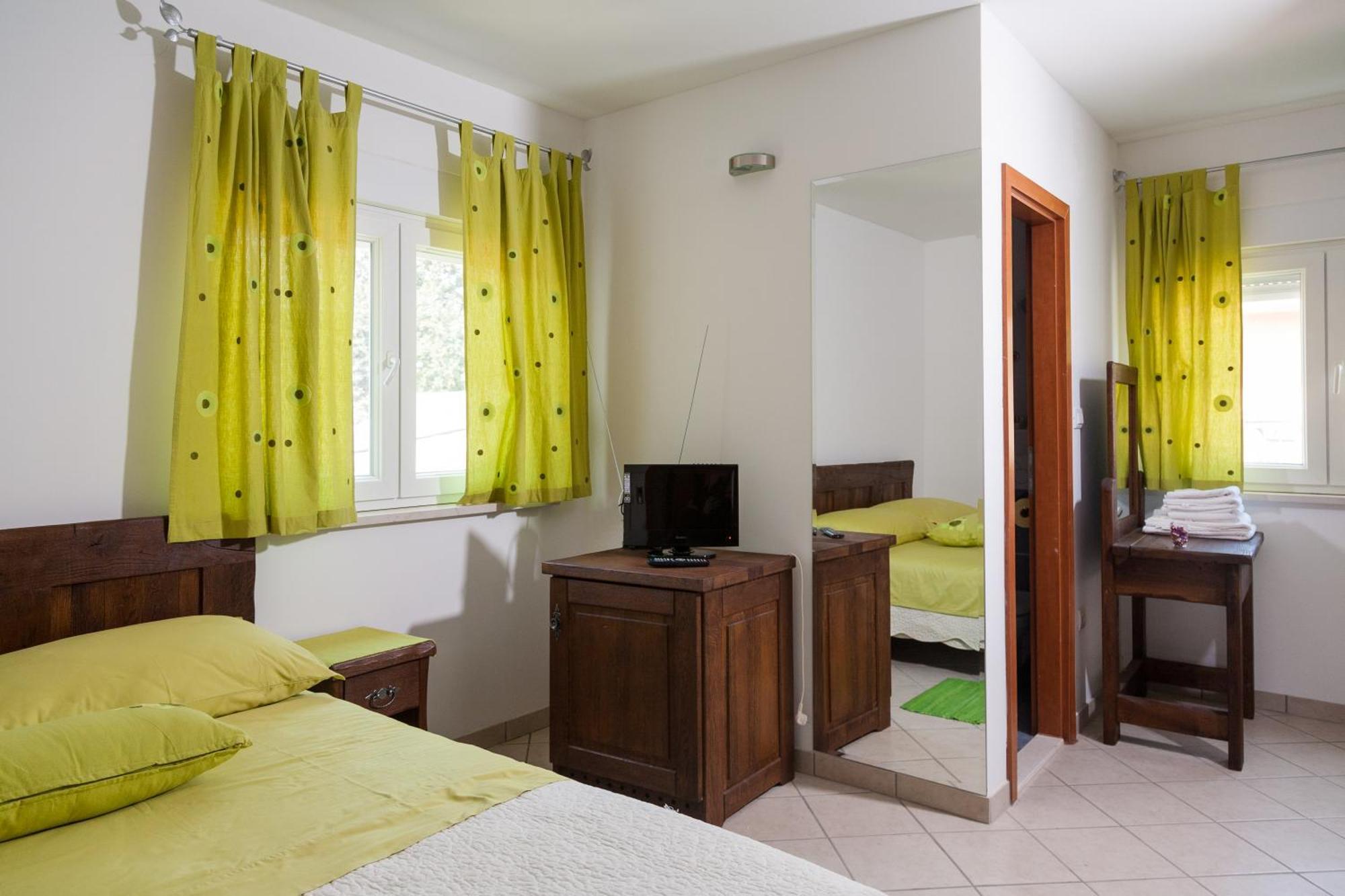 Rooms Vesna Kastela Exterior photo
